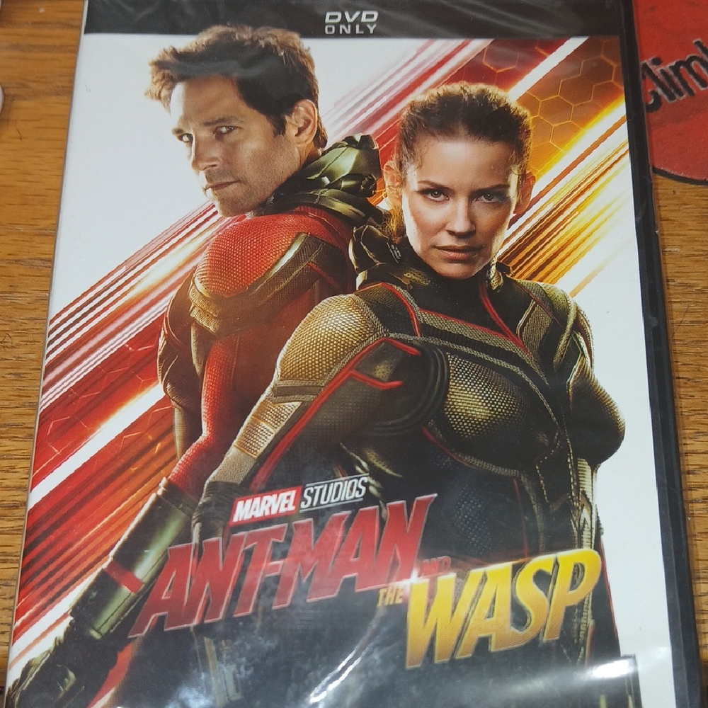 Marvel Studios Ant-Man and The Wasp DVD